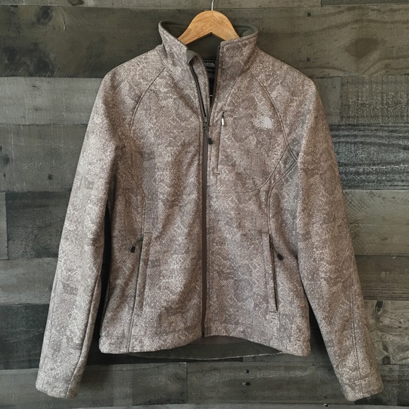 The North Face Jackets & Blazers - The North Face fleece lined shell jacket